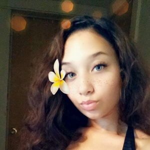 Meet your Posher, Tiara